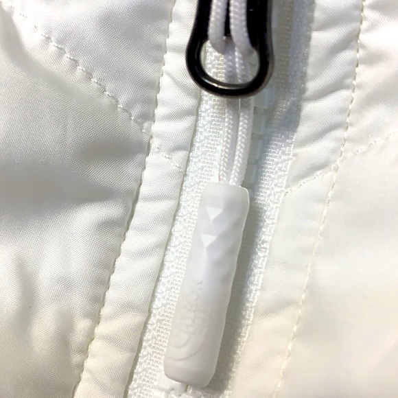 The North Face Mossbud white reversible vest swirl faux fur - Picture 4 of 13